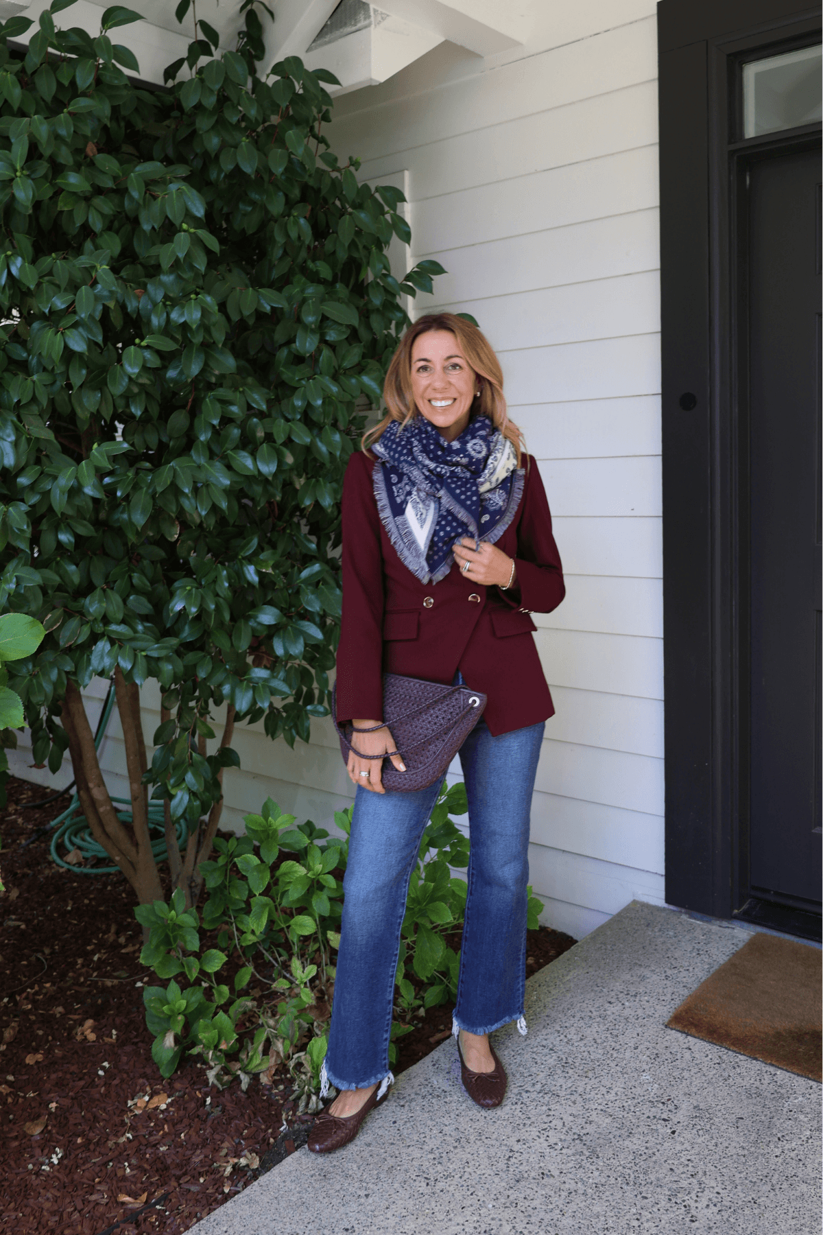 Medium-blue high-rise straight crop jeans, ankle length with front pockets