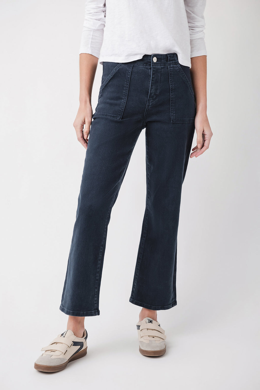 Dark blue ankle flare jeans with button waistband and front pockets