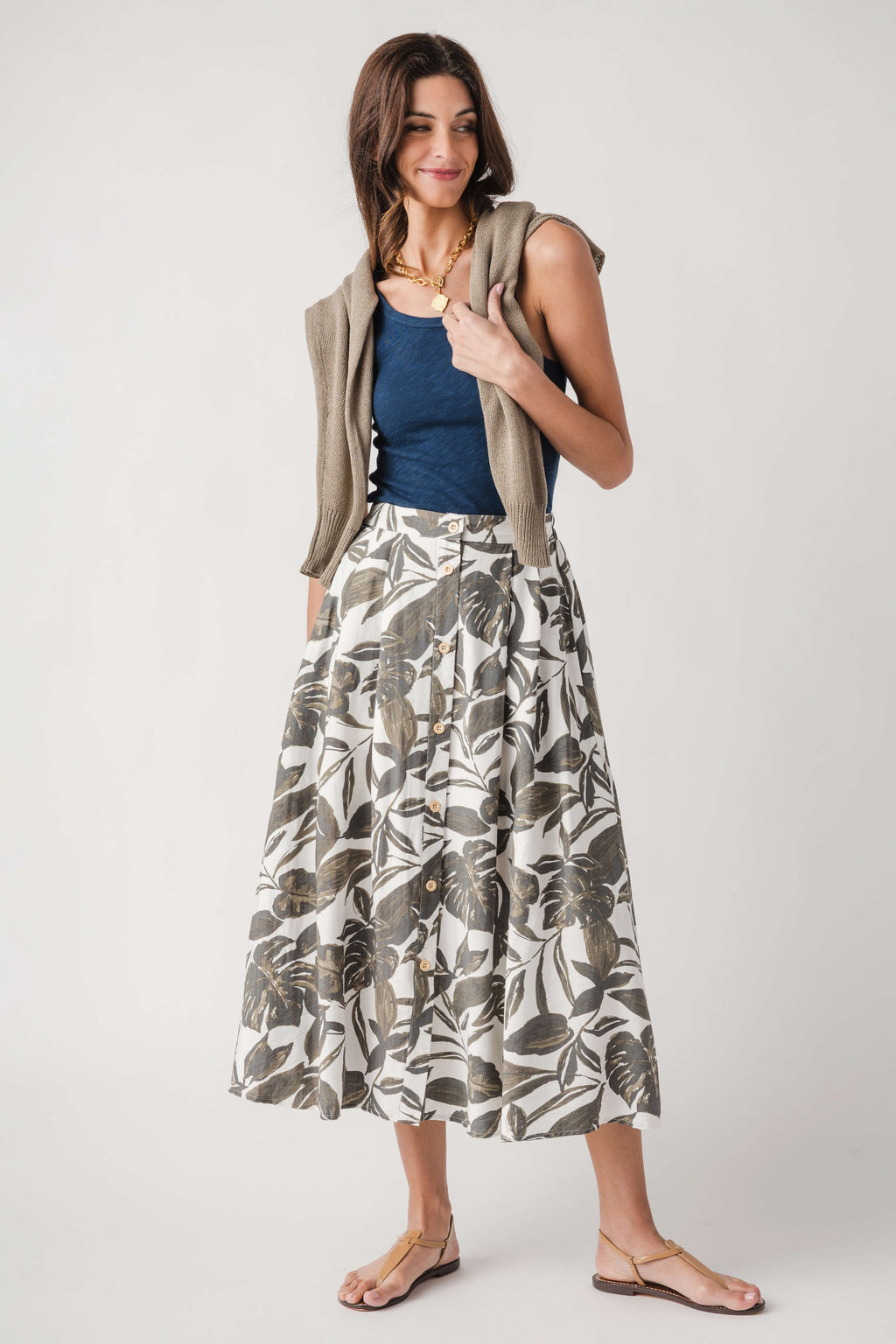 Leaf-print button-front midi skirt with elastic waistband, olive and cream