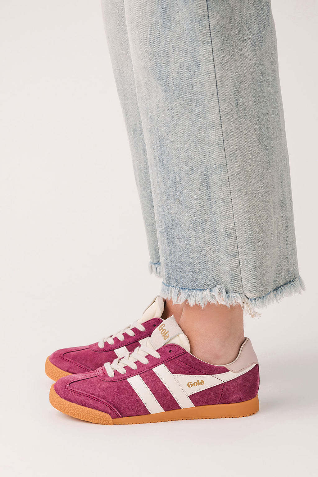 Gola Elan sneakers, burgundy with white stripes and pink laces, gum sole