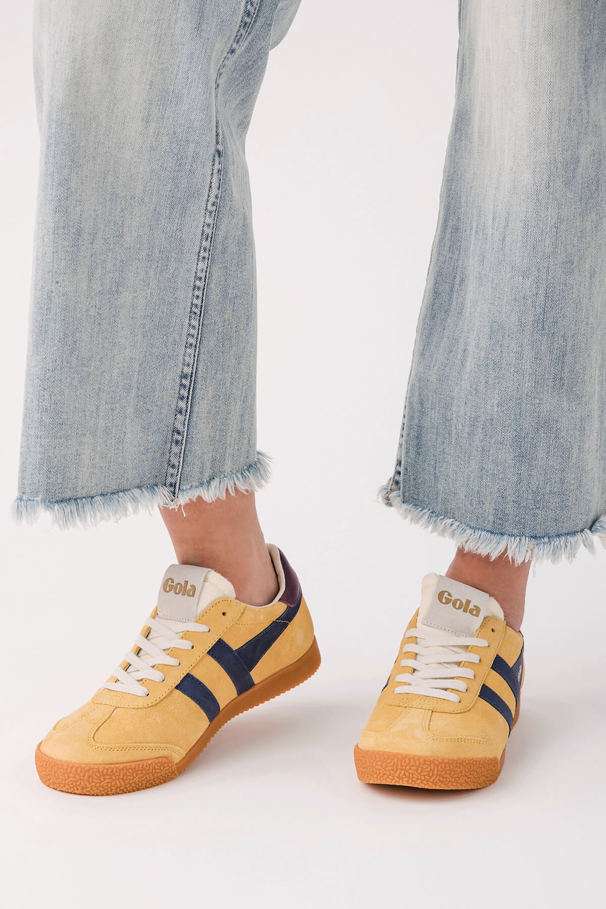 Gola Elan sneakers, tan with navy stripes, white laces, gum sole