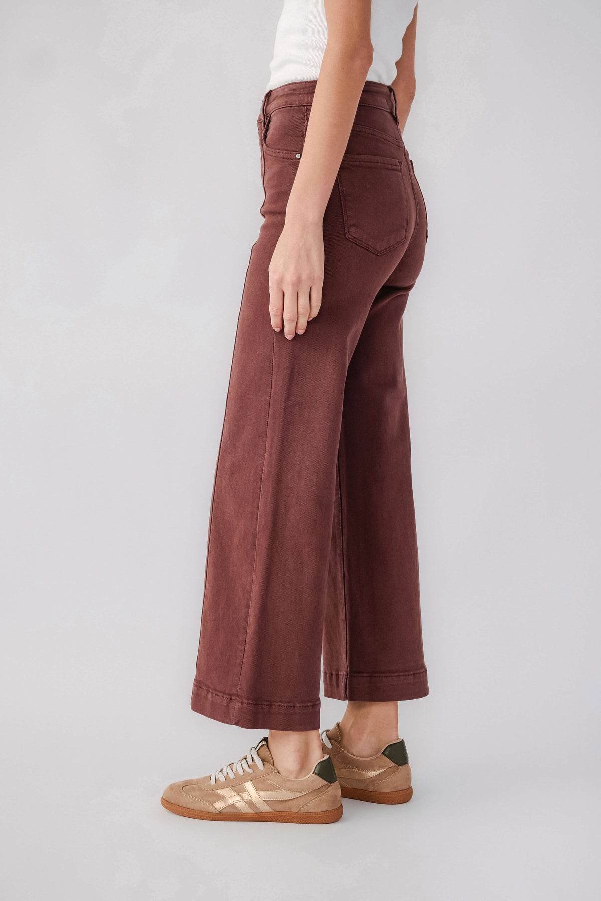 High-rise wide-leg ankle jeans in choco brown, side view with front seam