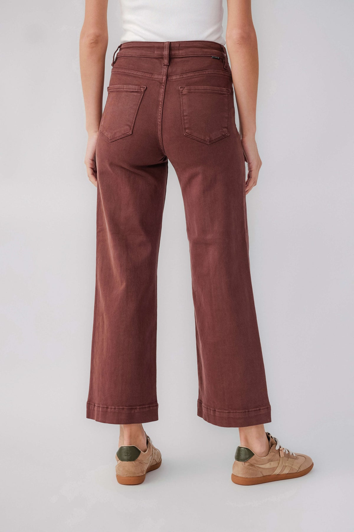 High-rise front-seam wide-leg ankle jeans in choco brown, back pocket detail