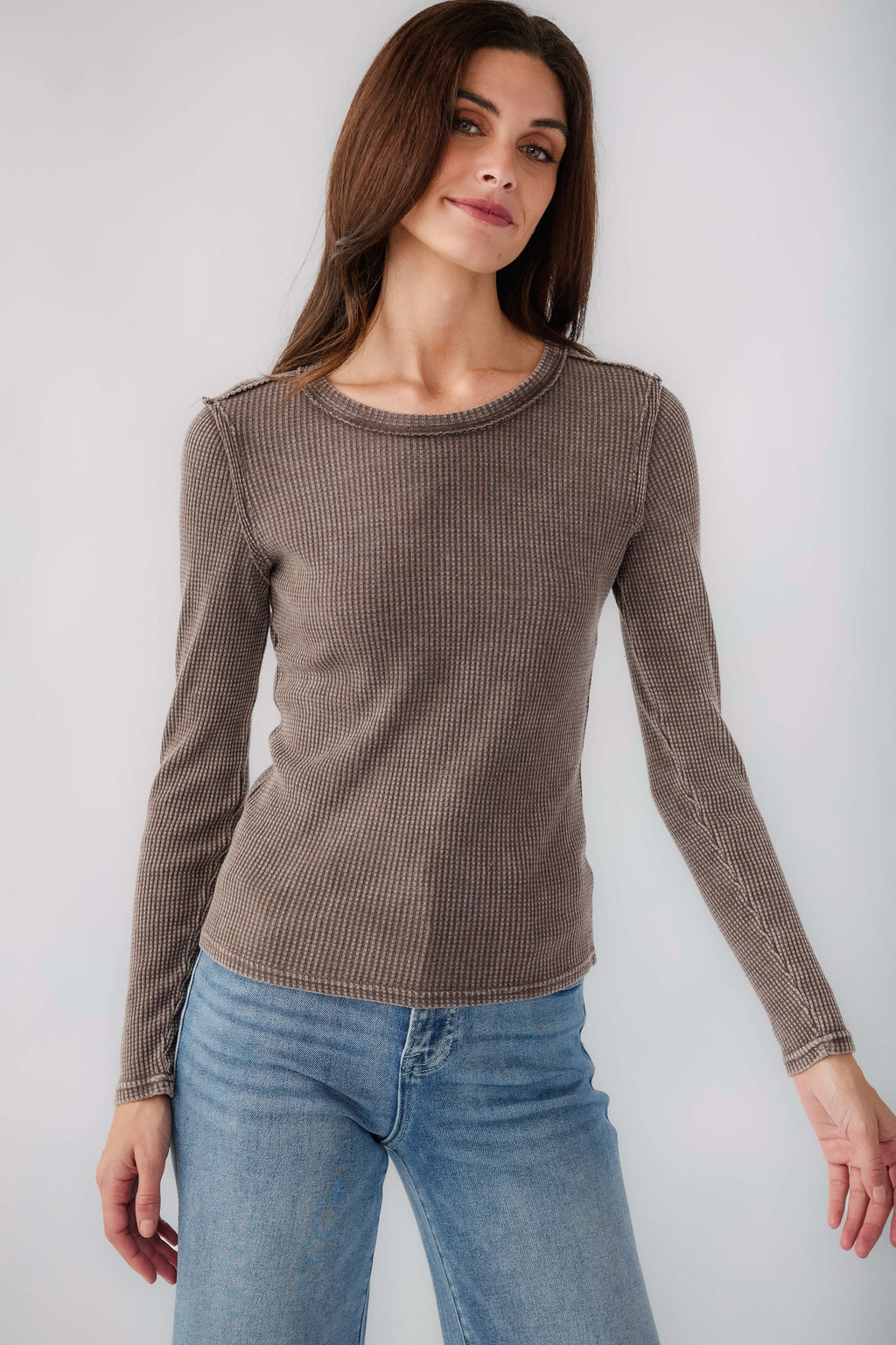 Taupe thermal top with crew neck and long sleeves