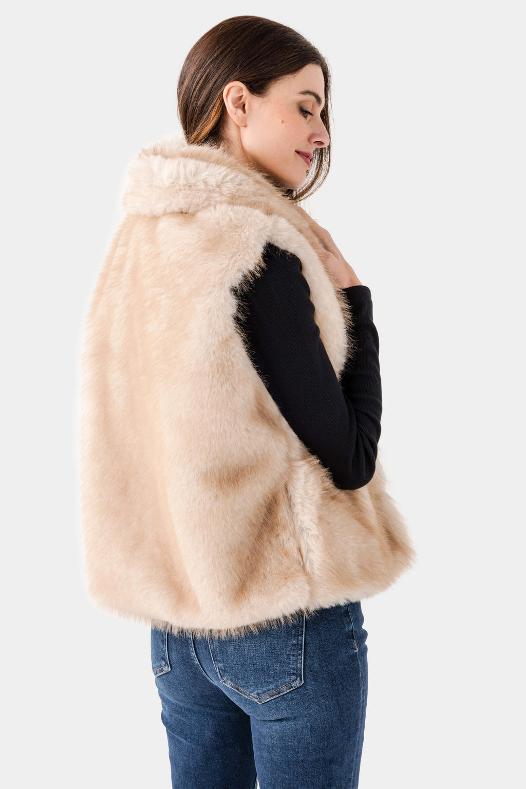Faux fur vest in light beige with full back coverage and open front cut